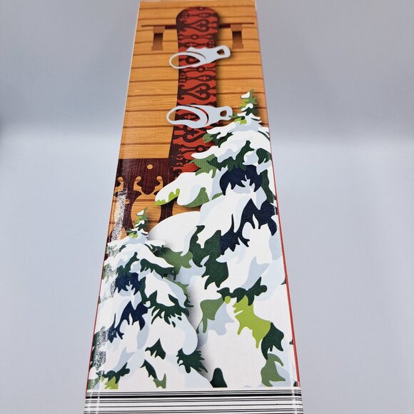 Christmas Ski Chalet Winter Cat Small Pet House with Cardboard Scratching Board - Picture 4 of 6